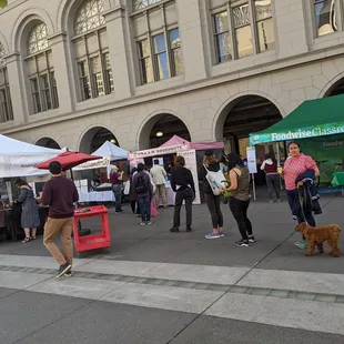 The line at 9 am, 4/9/22
