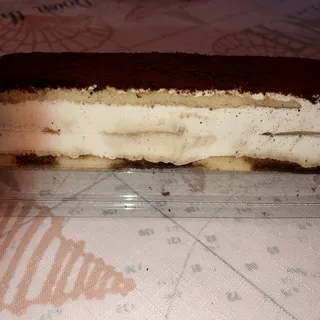 Tiramisu Cake