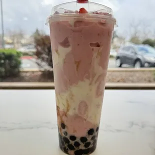 Strawberry Dream with regular boba