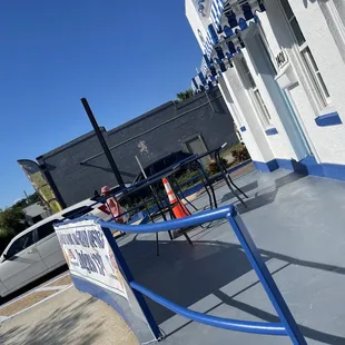 a view of a parking lot