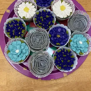 Wedding shower cupcakes