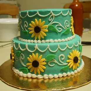 Bellas birthday cale she wanted Frozen Fever cake.