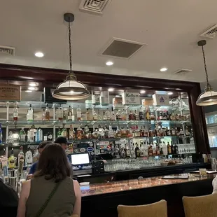They have a great bar, which fills up with regulars.