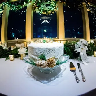 The skyline offers a perfect backdrop for your cake ceremony as well!