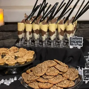 esserts and cookies on a table