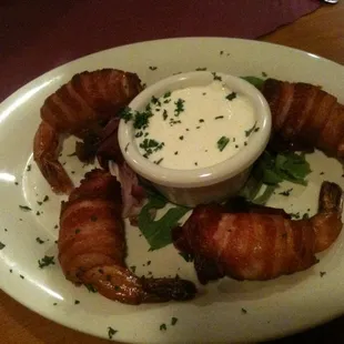 Bacon wrapped shrimp with horseradish sauce