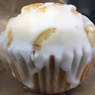 lemon muffin $3