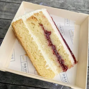 Limoncello Raspberry Cake