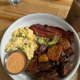 Crispy potato brekkie with aioli on the side