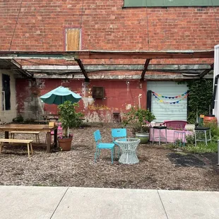 Really cute outdoor seating