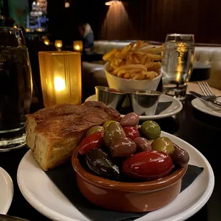 Olives &amp; Focaccia