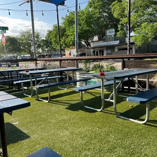 Outside patio at Drinks Lounge