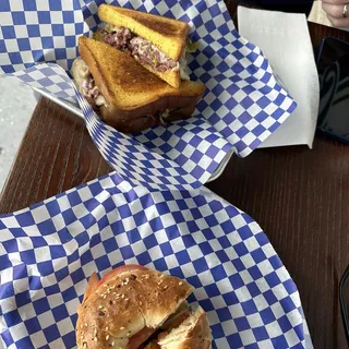 Deluxe Bagel