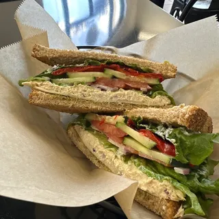 Cali Veggie Bagel