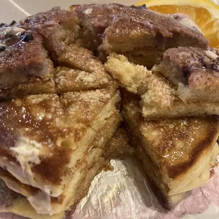 Very scant amount of Ricotta between the pancakes, but orange flavor was there.