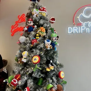 In love with this Mario tree!