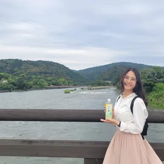 Linda C.
