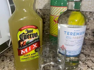 Town & Country Git & Go