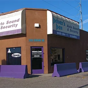 This was built as a gas station in 1956!!!!