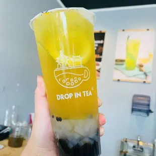 Passion Fruit Tea with Lychee Jelly and Boba