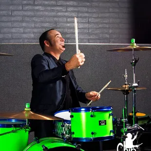 #chipritter #sticktricks #showmanship #drums #drummer #drumming #lessons #drumlessons #yelp ​