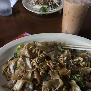 Amazing chicken Drunken Noodles with Thai Ice Tea.