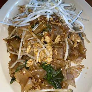 N2. Drunken Pad Thai