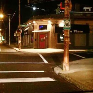 DRU'S PLACE-ALL NICE PEOPLE WELCOME !