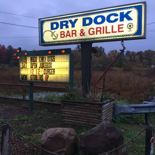 Dry Dock Bar & Grill