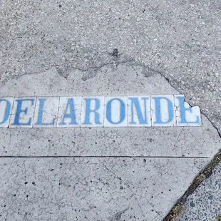 Intersecting streets 1