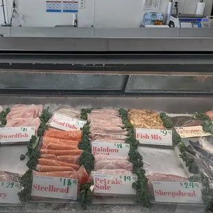 Fresh fish and shellfish