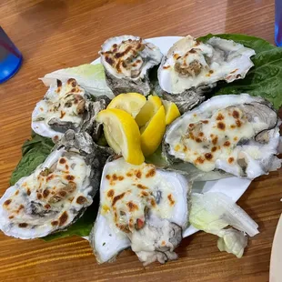 Oysters with crab and cheese