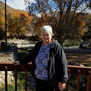 Lisa L.