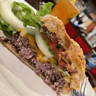 Cheeseburger!