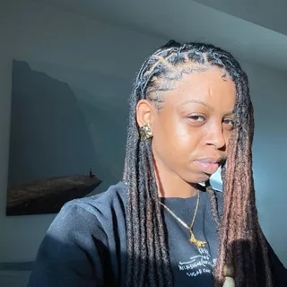 Nina B.