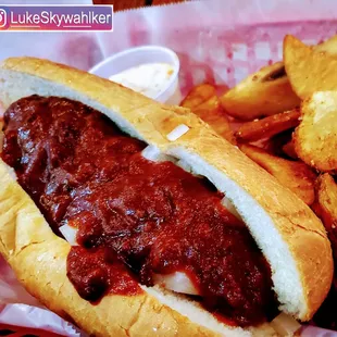 It&apos;s the usual dog but do I pay extra for fries when Teay&apos;s Brewing offers more enticing burger options without fry fees?