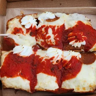 Detroit Style Pizza