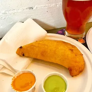 Cali Caracas: Cheese Empanada