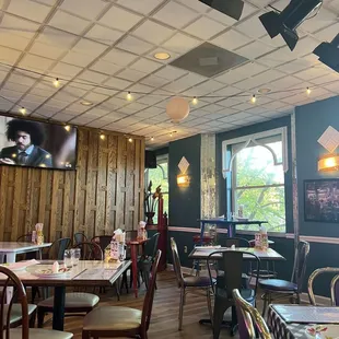 Restaurant seating