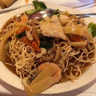 Crispy Noodles Chicken & Shrimp