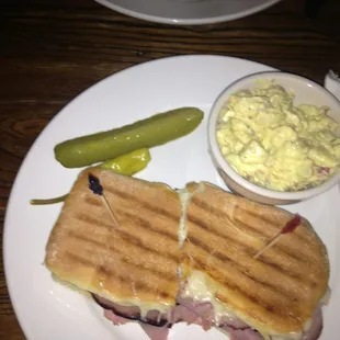 This picture does not show how delicious the ham Swiss panini is. Yum.