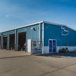 Dub's Garage