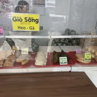 $3.5 for banh gio is pretty cheap, no eggs inside tho