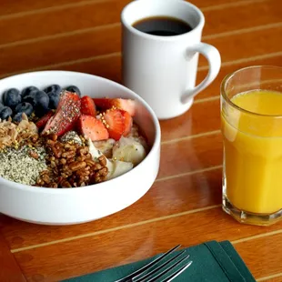 Steel-Cut Bruleed Oatmeal, topped with all the goodies! Come try, Open at 7am Daily.