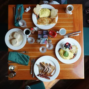 Omelets , house-made biscuits and gravy, French toast! We start serving at 7am daily.