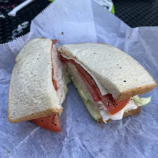 a sandwich cut in half
