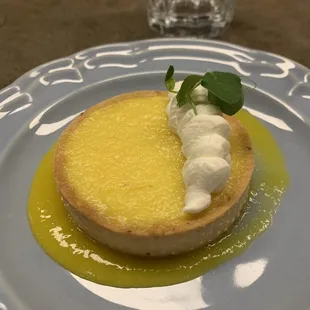 Mango tart