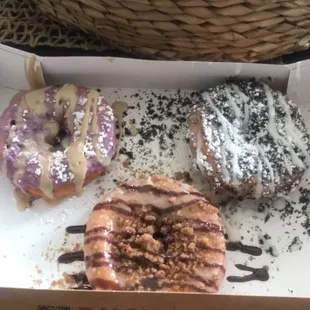 Blueberry pancake, boardwalk, cookie dough (Limited time)