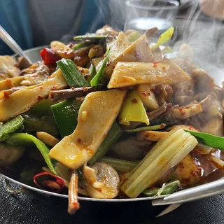 Mixed Mushroom Hot and Spicy Dried Pot