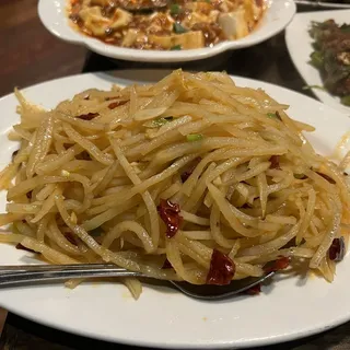 Stir-Fried Shredded Potato